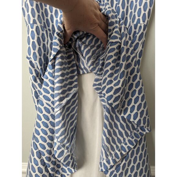 Taylor Blue and White A-line Midi Dress with Flutter Sleeves - Picture 4 of 6